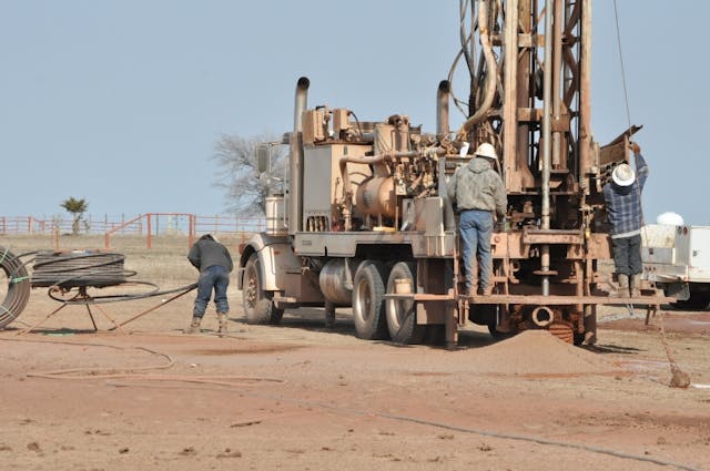 Contractormag Com Sites Contractormag com Files Uploads 2013 12 Drillingboreholes 2