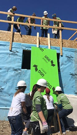 Contractormag Com Sites Contractormag com Files Uploads 2016 05 Bradley H4 H Lifting Copy Contractormag Com Sites Contractormag com Files Uploads 2016 05 Bradley H4 H Lifting Copy