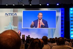 PeytonManning_WorkTruckShow.jpg PeytonManning_WorkTruckShow.jpg