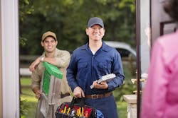 Happy_Service_Tech.jpg Happy_Service_Tech.jpg