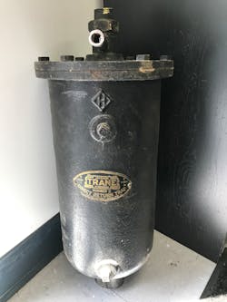 A better shot of the return trap--a real collector's item. A better shot of the return trap--a real collector's item.