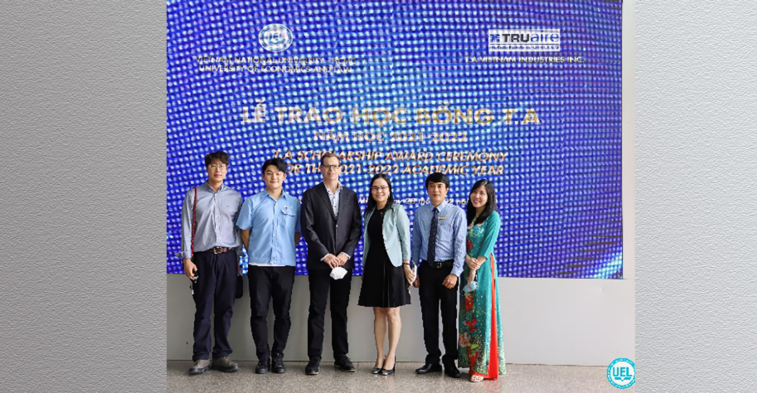 RectorSeal President, Don Sullivan with scholarship recipients.