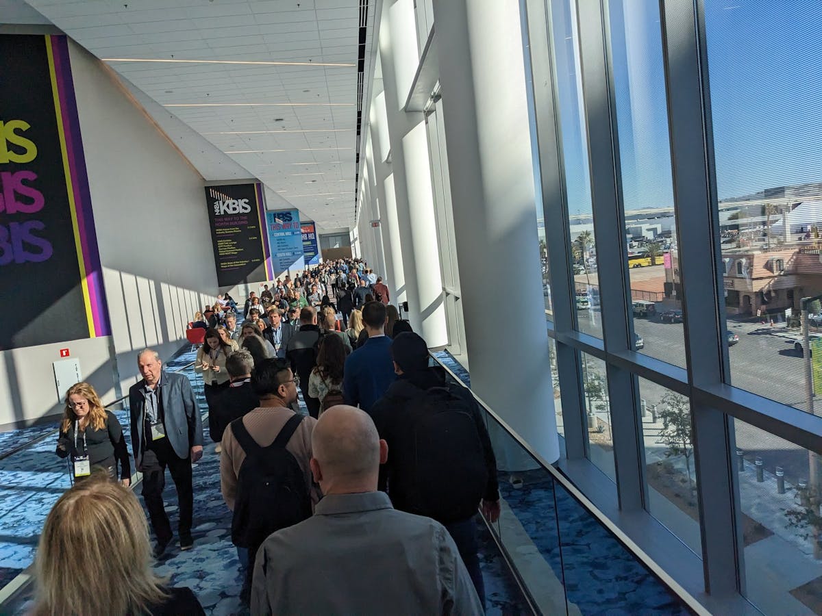The crowds making the long long walk from the South Hall to the West Hall at KBIS.