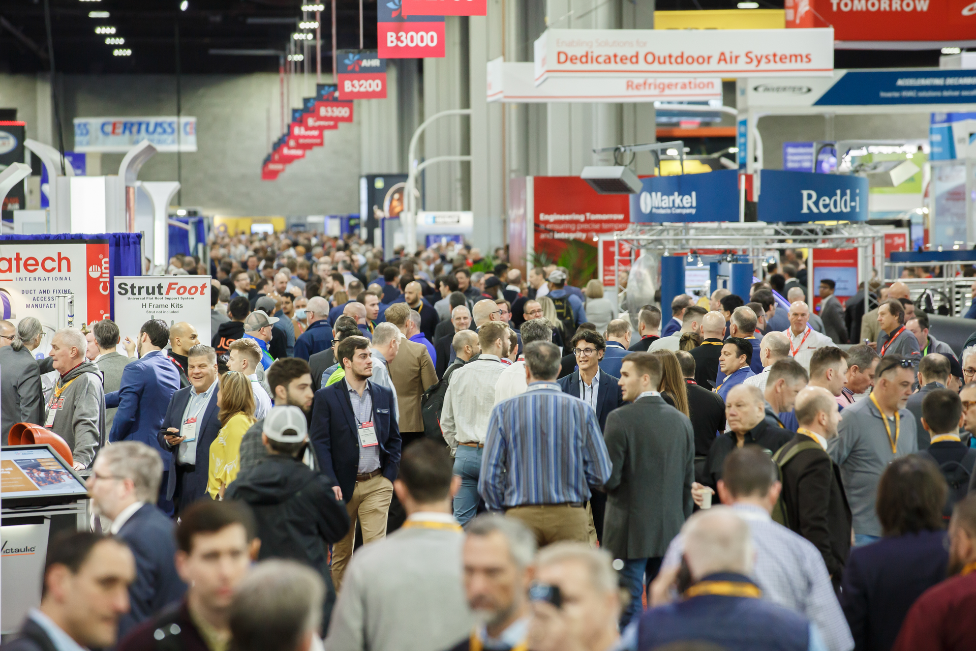 Crowds at the AHR Expo in Atlanta.