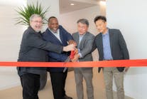 Ribbon cutting ceremony at the new facility. Featured left to right: Paul Husar, Director, Technical Support, LG Air Conditioning Technologies; Bob Mann, National Training Manager, LG Air Conditioning Technologies; Thomas Yoon, president and CEO of LG North America; and Chris Ahn, senior vice president, LG Air Solutions.