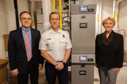 The Apex line offers 399, 500, 625, 725 and 800 MBH sizes—all stackable two-high without additional framing. The Apex line offers 399, 500, 625, 725 and 800 MBH sizes—all stackable two-high without additional framing.