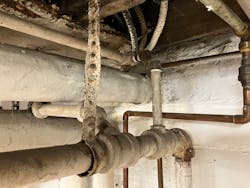 Originally, there was a trap between the two ½” caps. Now, there isn’t a path for the air from the end of the steam mains to get out of the way of the steam. Originally, there was a trap between the two ½” caps. Now, there isn’t a path for the air from the end of the steam mains to get out of the way of the steam.