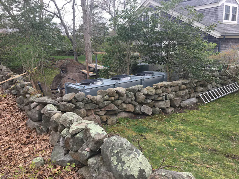 25-ton fluid cooler reassembled within the help of the stone partitions. 25-ton fluid cooler reassembled within the help of the stone partitions.