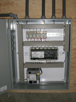 DDC panel to control solar circulators and motorized valves. DDC panel to control solar circulators and motorized valves.