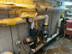 These chilled water pumps have no pressure gauges. These chilled water pumps have no pressure gauges.