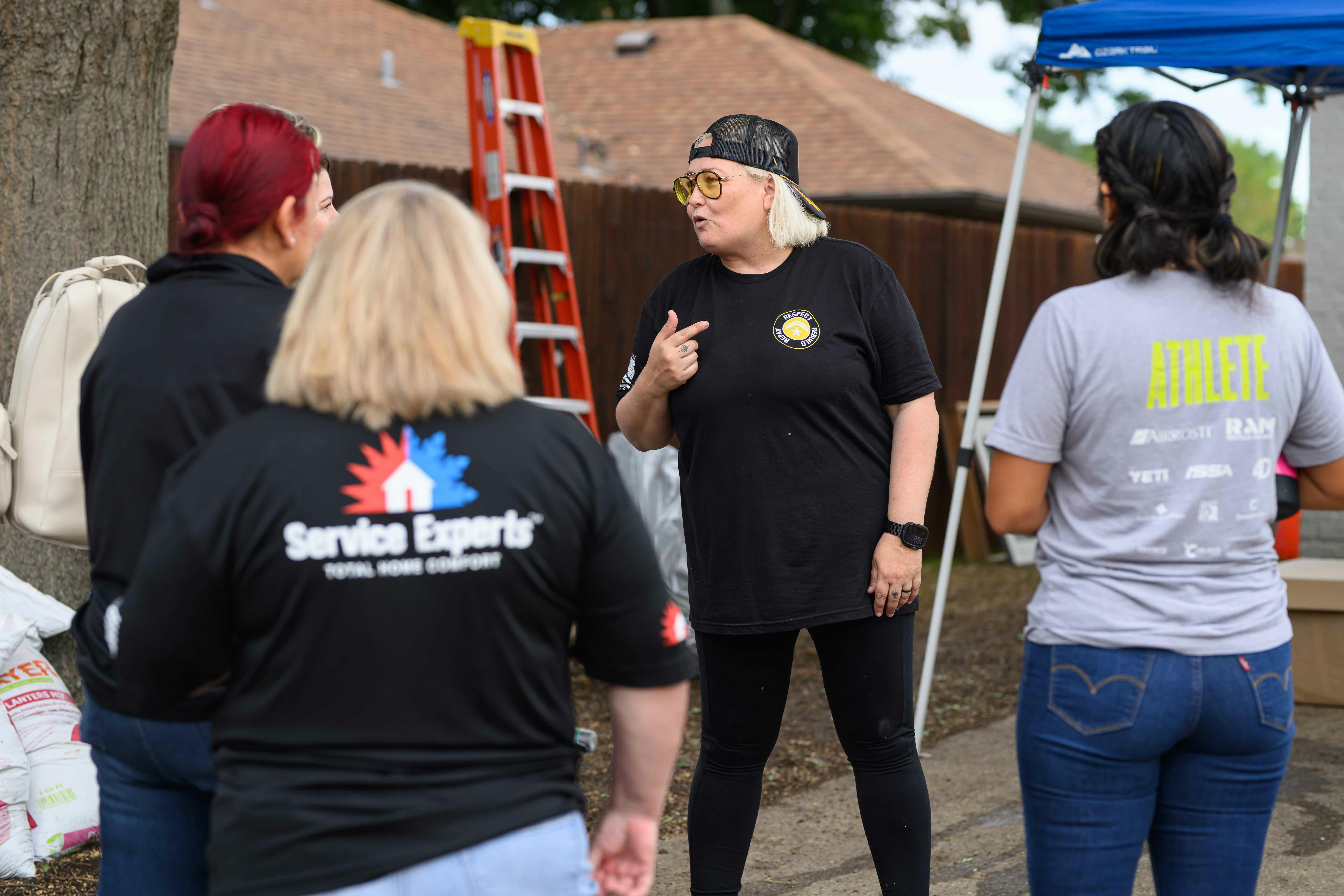 Captain Jennifer gives instructions to the crew.