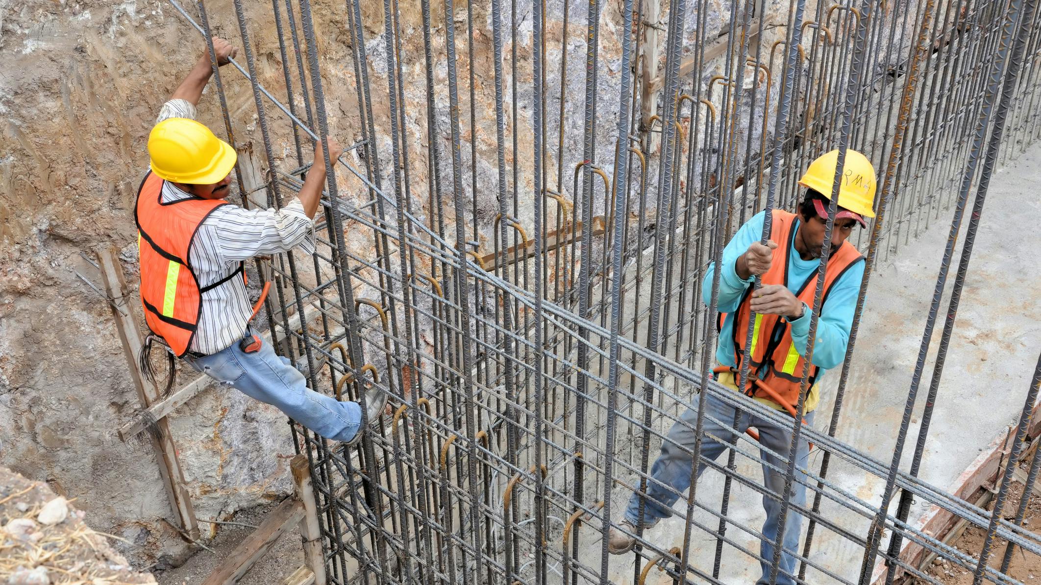 677d54dffd1af985d10a9b32 Dreamstime M 14899830