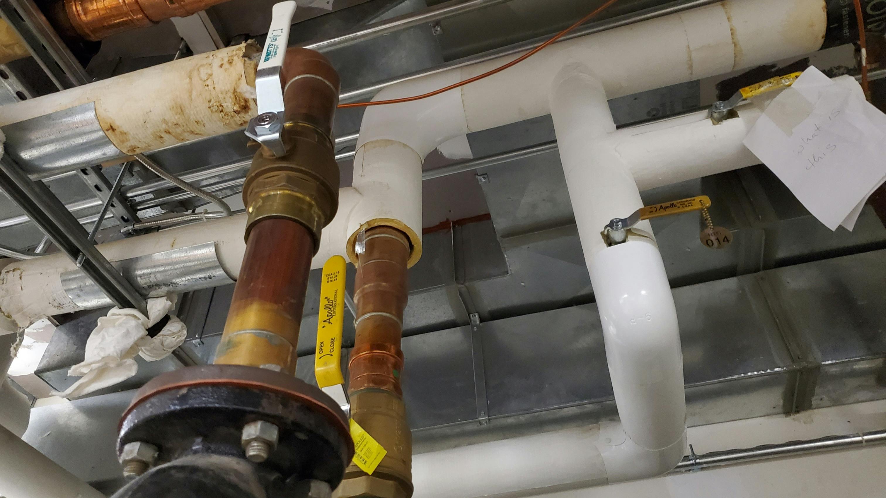 Pressure lines to the differential pressure switch.