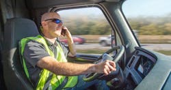 cdl_safensmart_distracteddriver_d4s3956alt624x330 cdl_safensmart_distracteddriver_d4s3956alt624x330