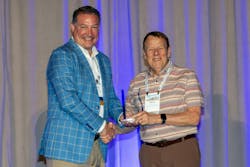 Gerry Groen, P. Eng. (right) of Infra Pipe Solutions receives the PPI Municipal & Industrial Division’s Member of the Year Award from PPI President David Fink. Gerry Groen, P. Eng. (right) of Infra Pipe Solutions receives the PPI Municipal & Industrial Division’s Member of the Year Award from PPI President David Fink.