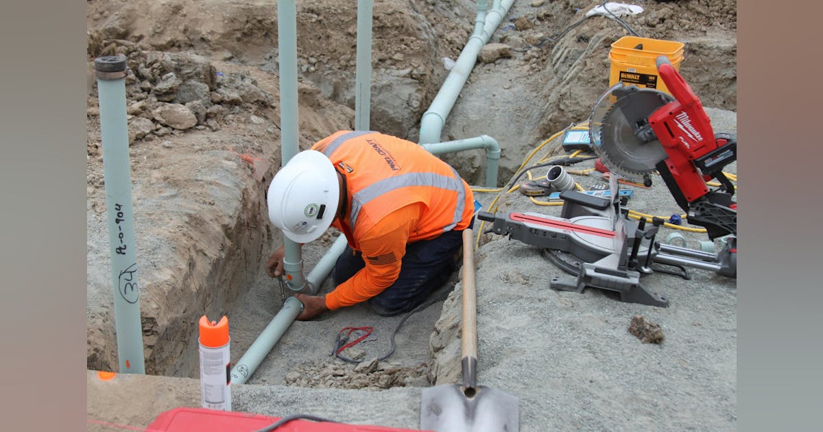 Orange Coast College Installs Enpure™ and Enfield™ Piping Systems for New State-of-the-Art Chemistry Laboratory