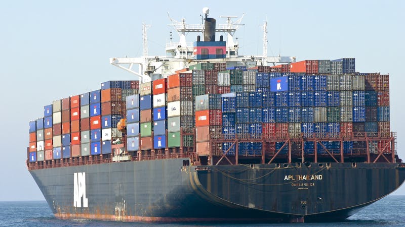 container ship at the port of los angeles