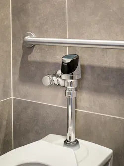 The SOLIS® 8111 SMT Flushometer. The SOLIS® 8111 SMT Flushometer.