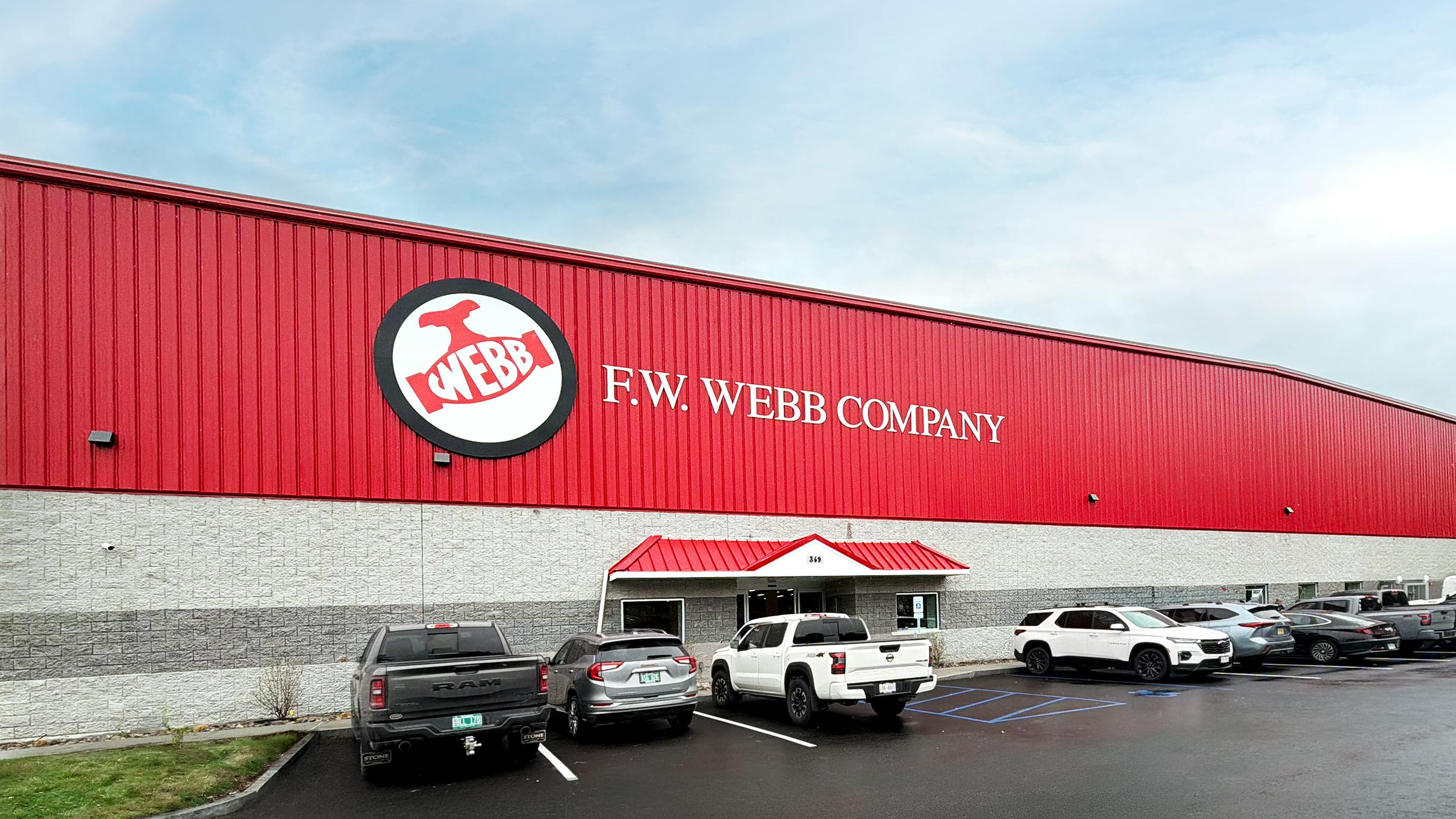The new Queensbury, NY, store and warehouse at 369 Corinth Road.