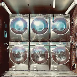 Laundry facilities on the Hope Tank. Laundry facilities on the Hope Tank.