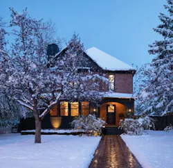 A snowfall in early May proved that the snowmelt system in the front walk works as intended. A snowfall in early May proved that the snowmelt system in the front walk works as intended.