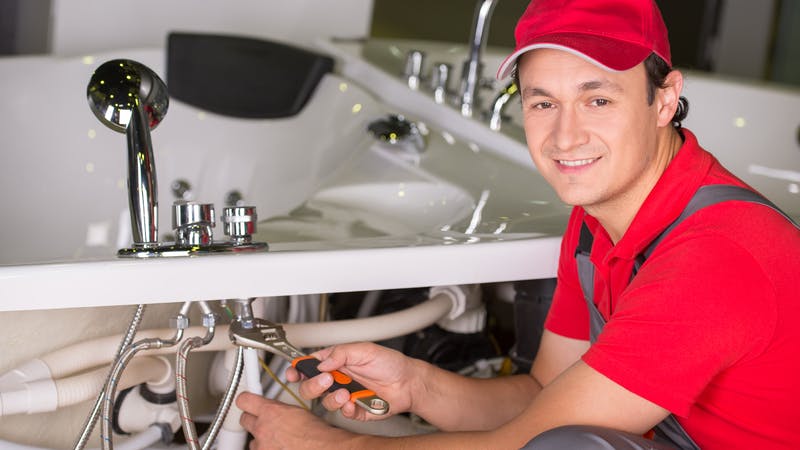 Professional plumber. Plumbing repair service.